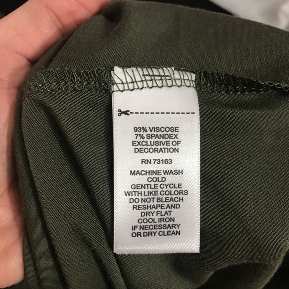 Spense dress with cutwork sleeves - Picture 8 of 11